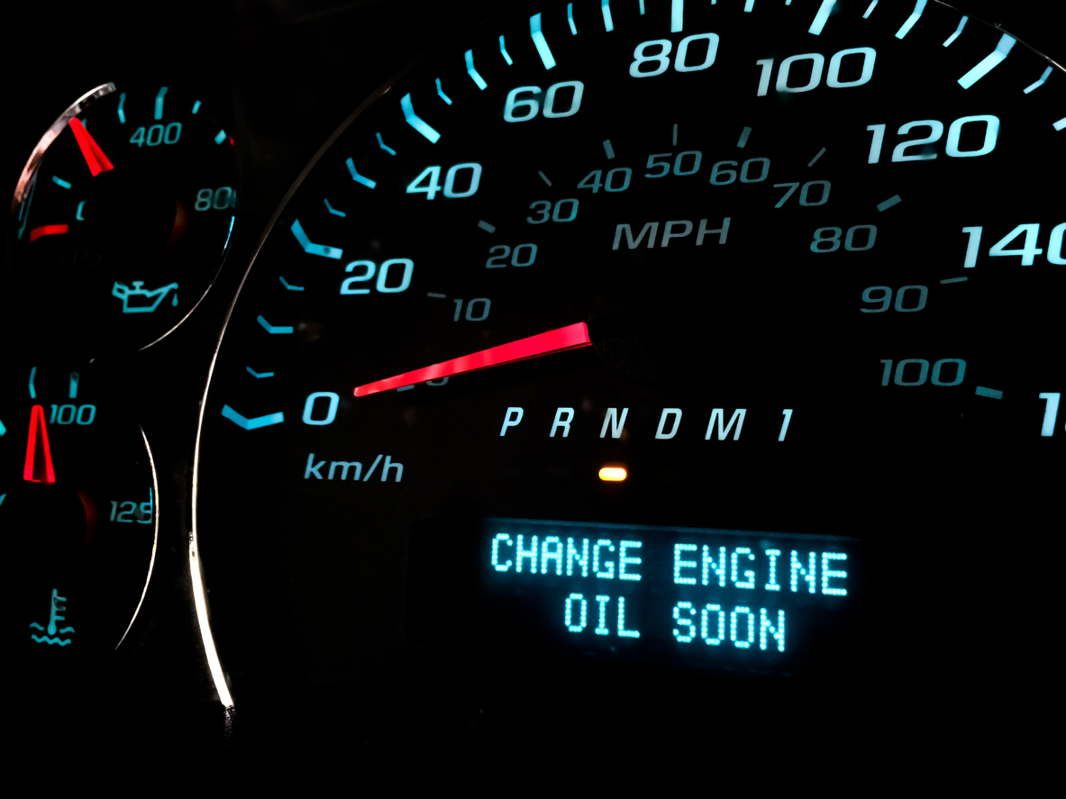 5 Expert Tips To Tackle Your Oil Change Light Now