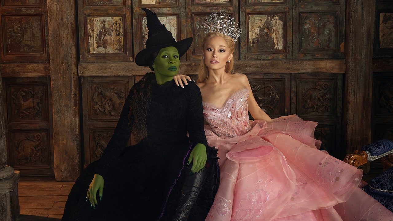 Ariana Grande Shares First Look At Her Wicked Costume Fast Facts