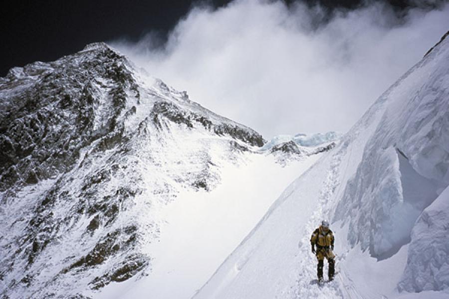 Atop Mount Everest A Climber S Account Of Scaling The Highest Peak