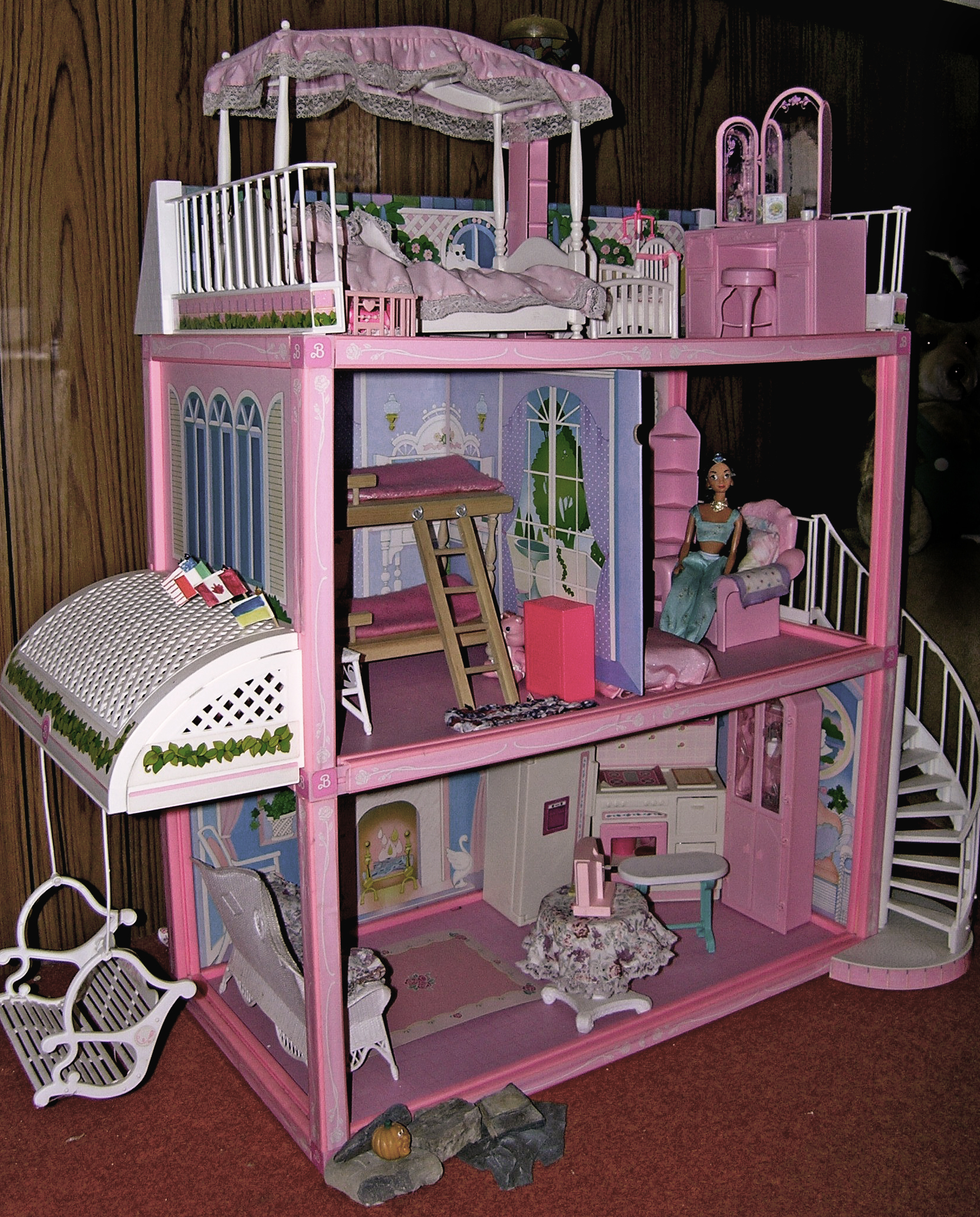 Barbie Dollhouse Wallpaper Wallpapersafari