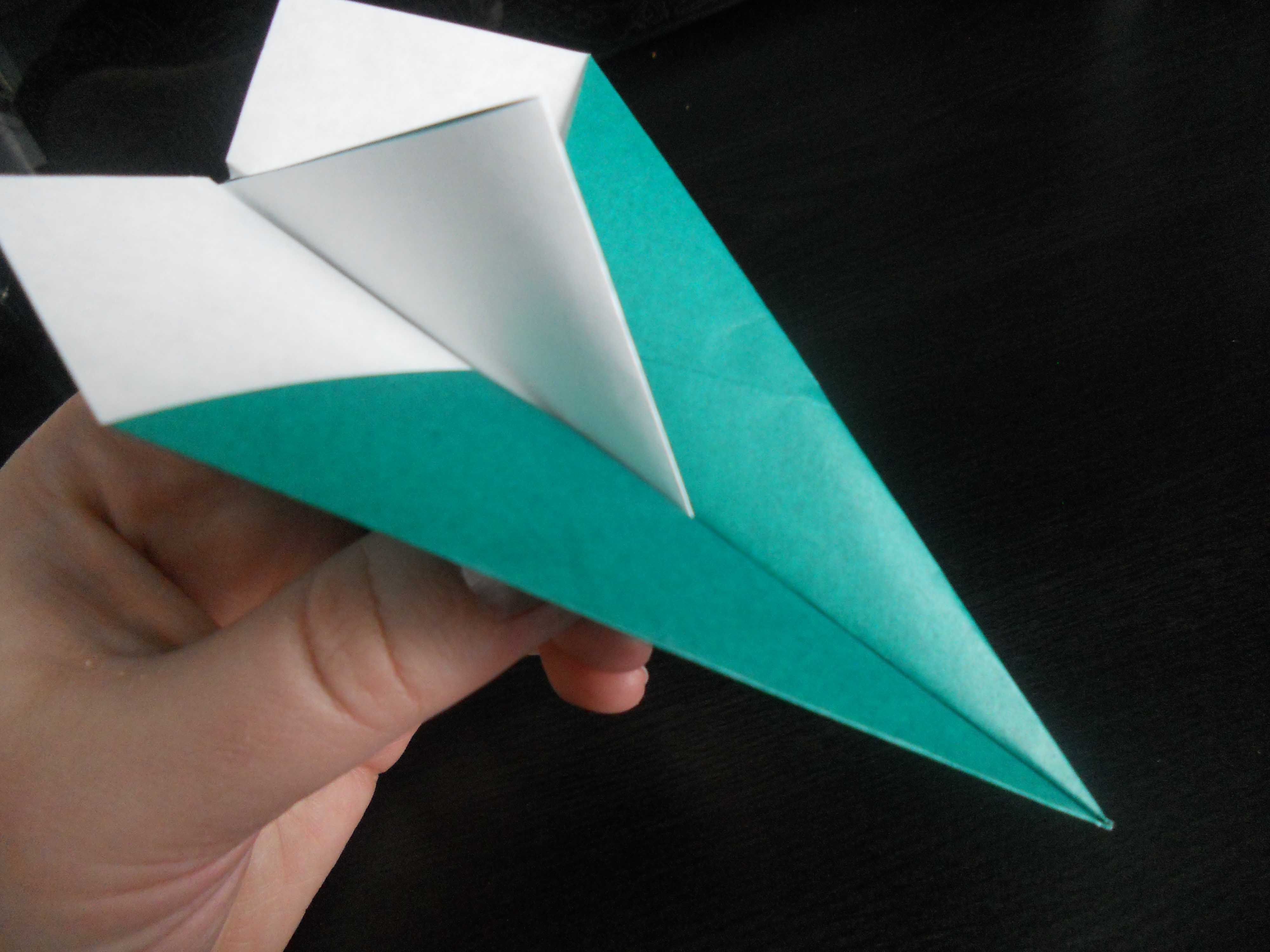 Best Paper Airplane Design In 2 Mins How To Make A Paper Airplane