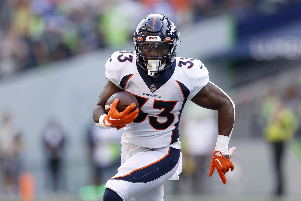 Broncos Get Great Sign With Running Back Javonte Williams The Spun