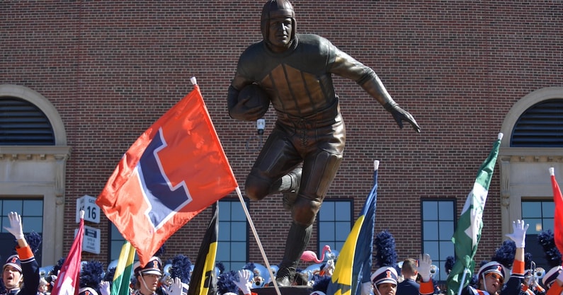 Cbs Pairs Illinois Jersey Throwbacks Memorial Stadium Rededication