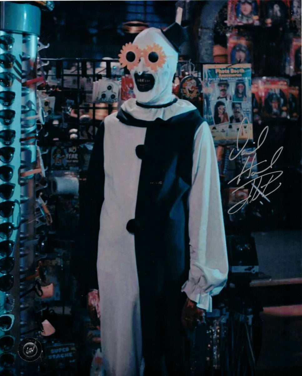 David Howard Thornton As Art The Clown In Terrifier Autographed 8X10