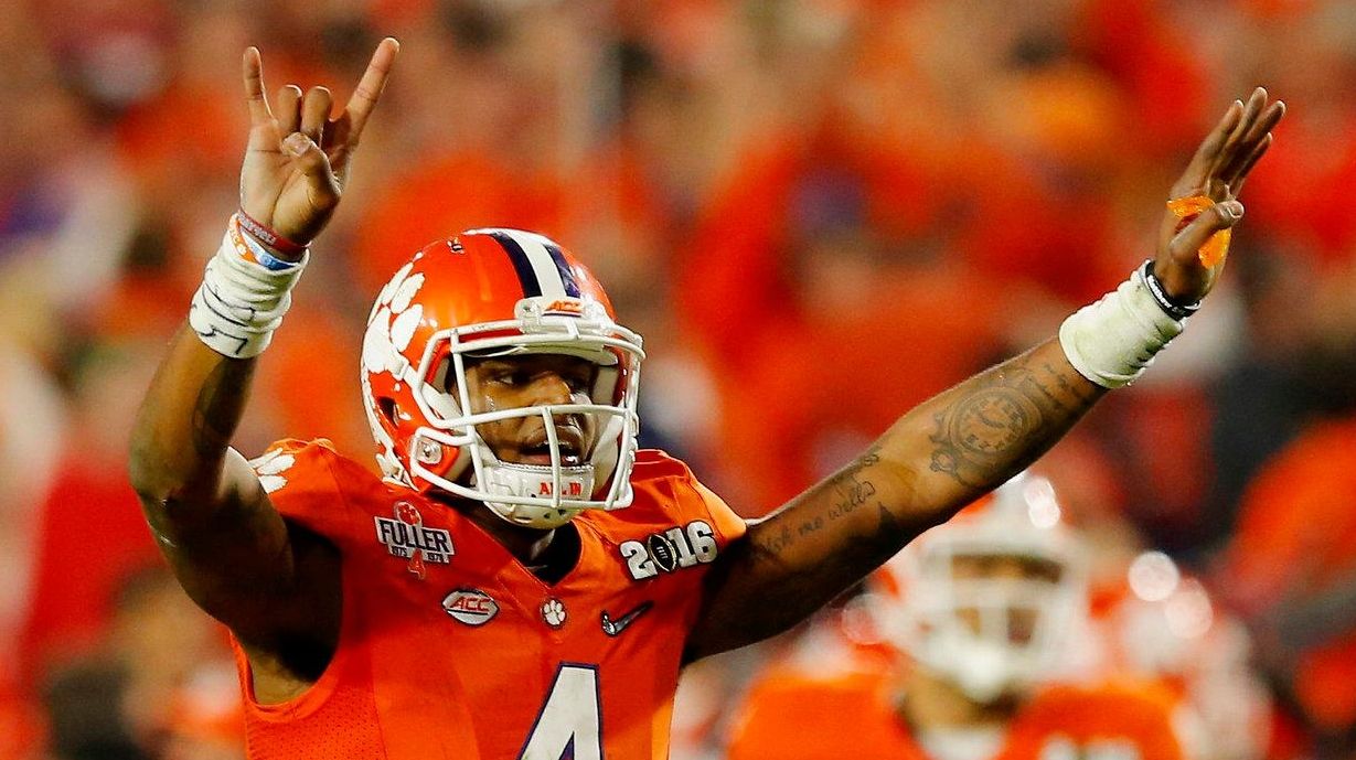 Deshaun Watson Clemson Qb Says He D Consider Going Pro Early Newsday