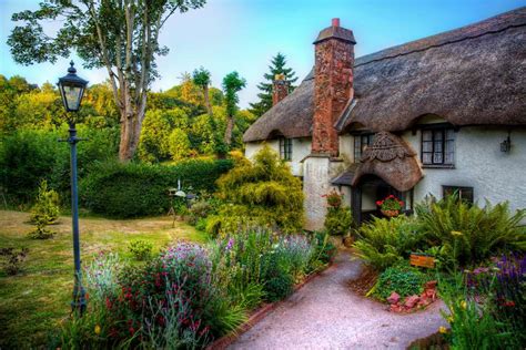 English Cottage Architecture Characteristics And Examples Design Your