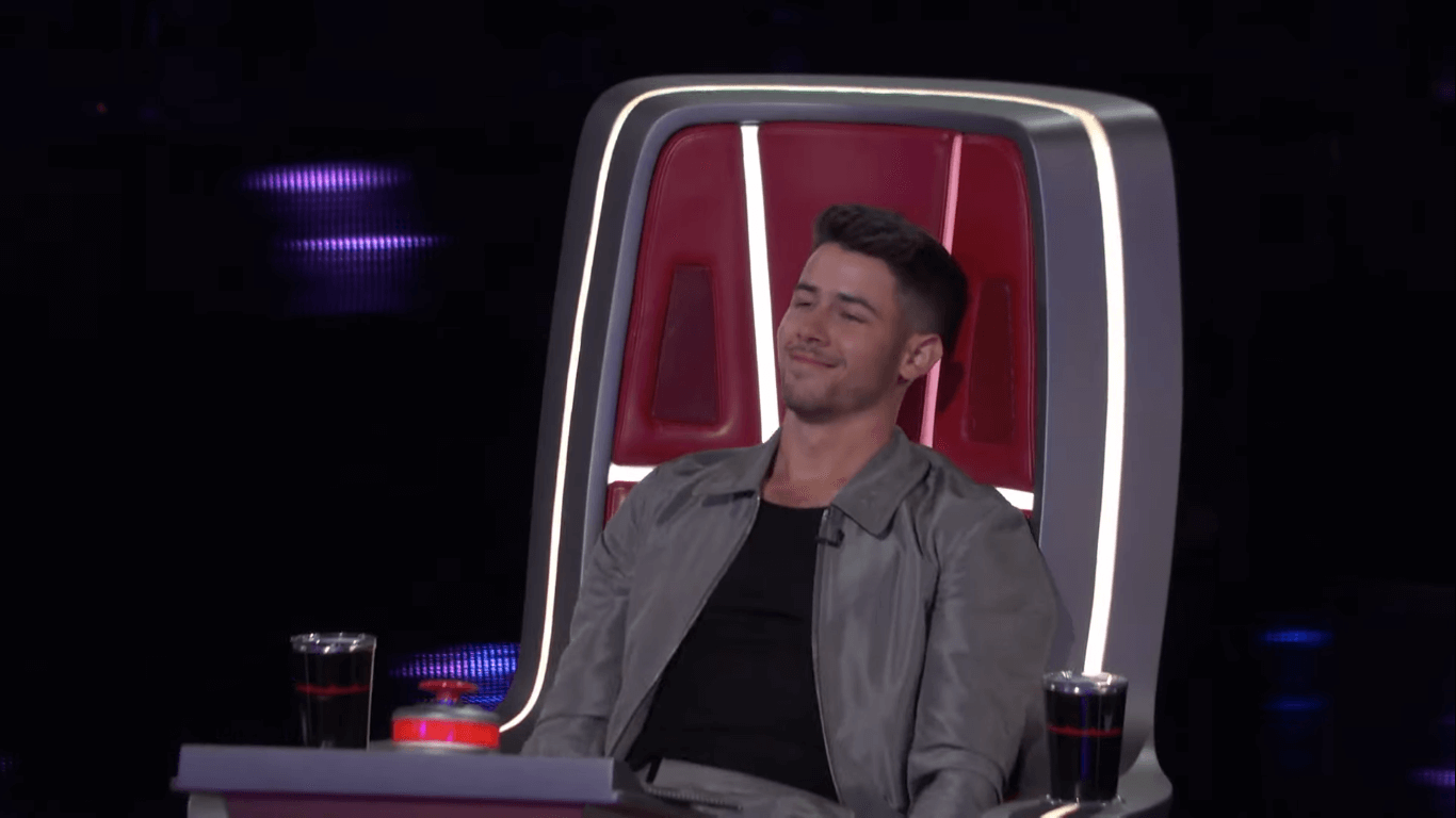 Exclusive Nick Jonas Gets Blocked In This Sneak Peek Of Amp 39 The Voice