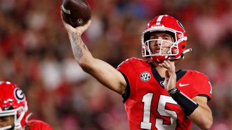 Georgia Quarterback Carson Beck Signs Nil Deal With Associated Credit