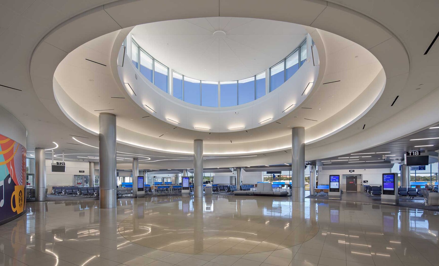 Hartsfield Jackson Atlanta International Airport Concourse With Oculus