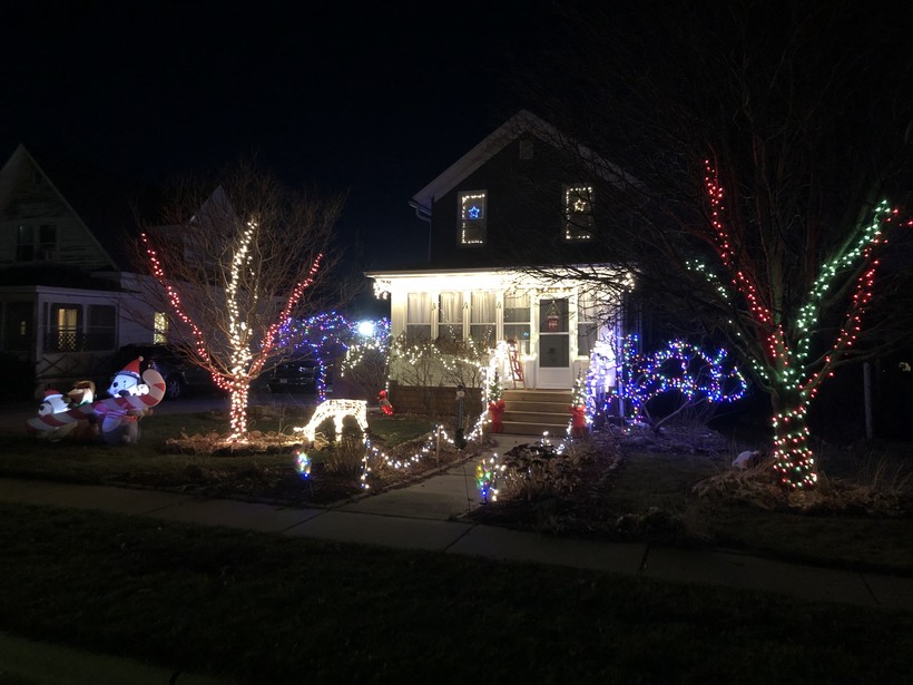 How To Create And Maintain Outdoor Holiday Light Displays Wisconsin