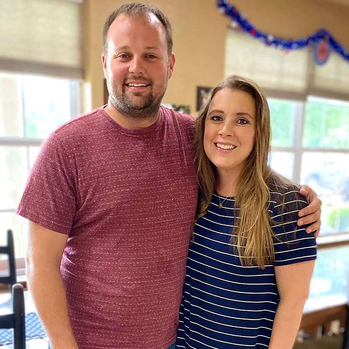 Josh Duggar S Wife Anna Gives Birth Welcomes 7Th Child Amid Arrest