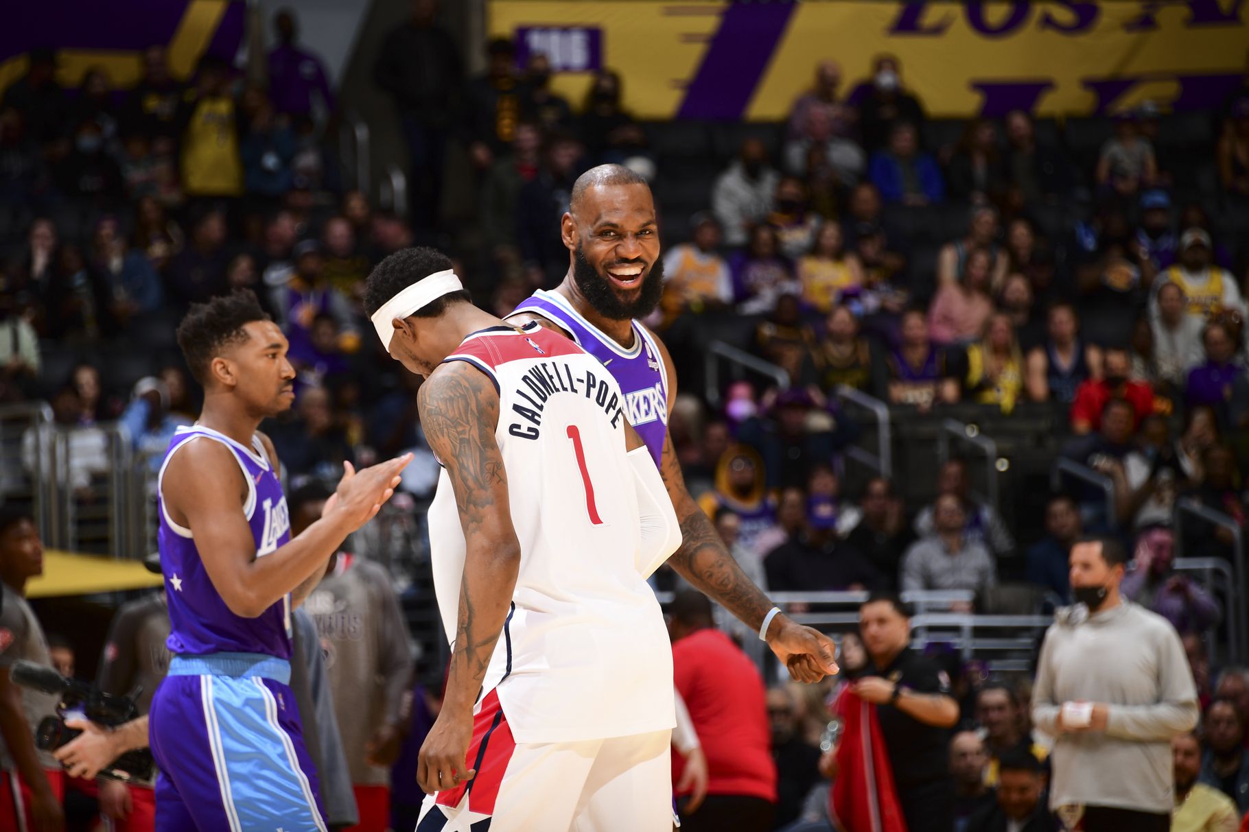 Lakers Vs Wizards Final Score Lebron James Explodes For 50 In Win