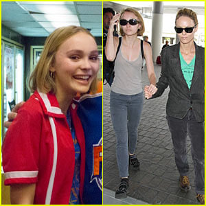 Lily Rose Depp Heads Out Of L A With Mom Vanessa New Yoga Hosers