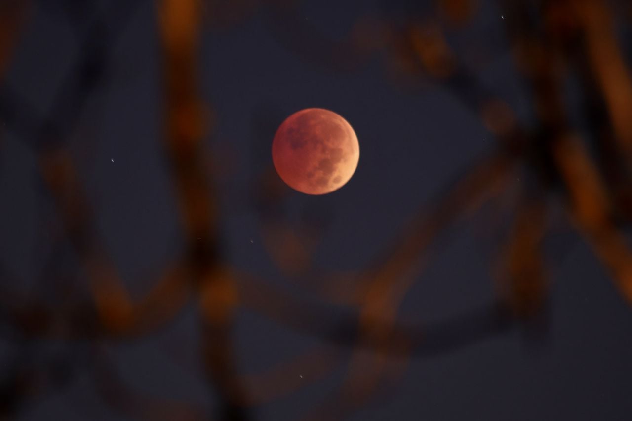 Lunar Eclipse 2022 How And When To See The Blood Moon In The Uk