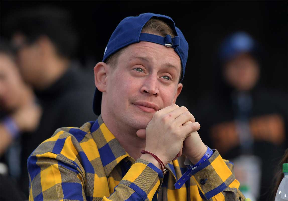 Macaulay Culkin S Pitch Perfect Joe Burrow Halloween Costume Goes Viral