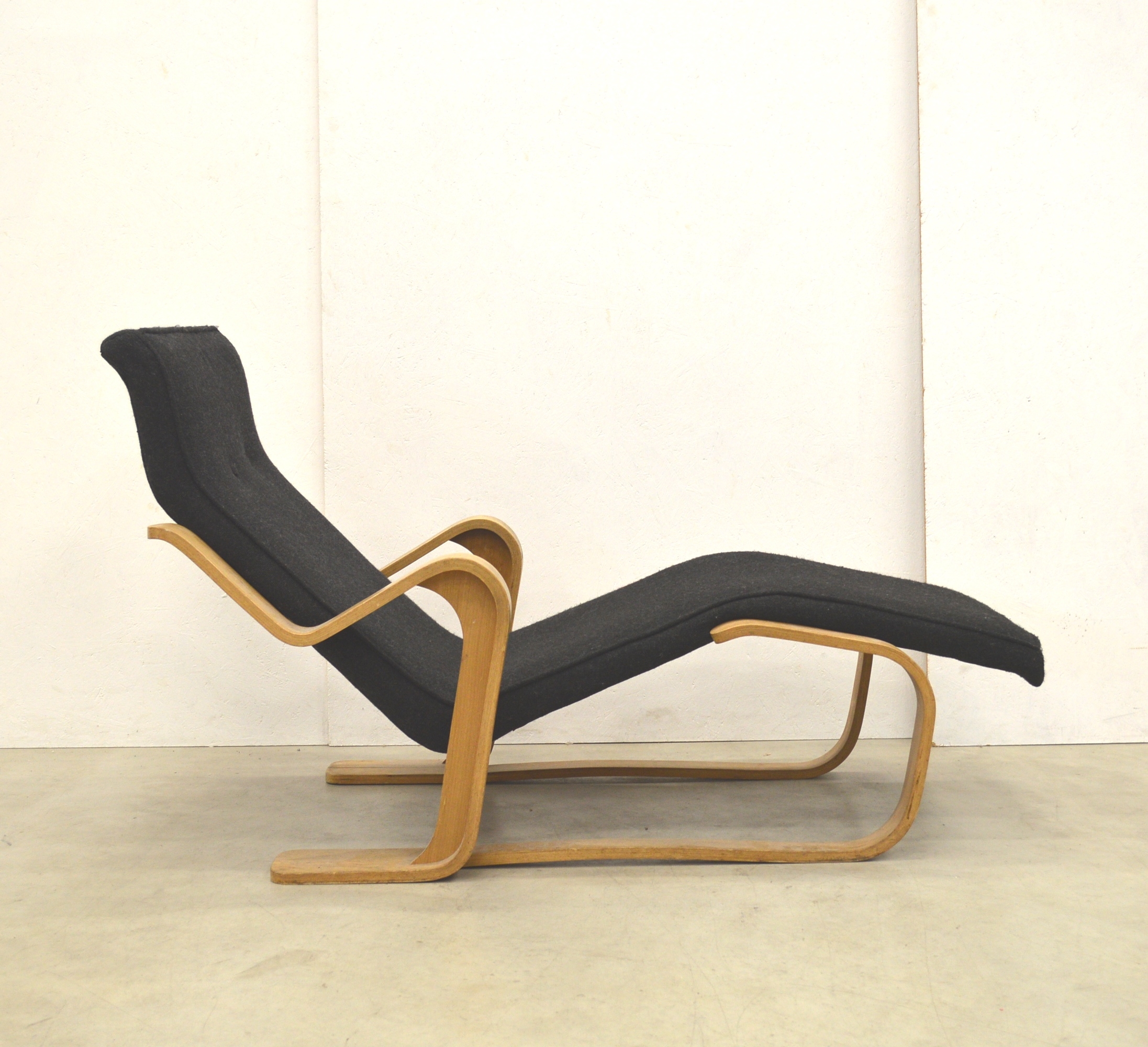 Marcel Breuer Marcel Breuer B 35 Lounge Chair