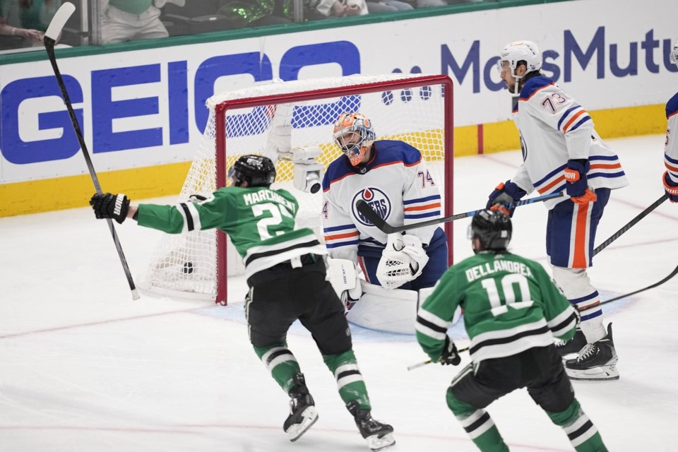 Marchment Scores Winner As Stars Beat Oilers 3 1 To Even Western