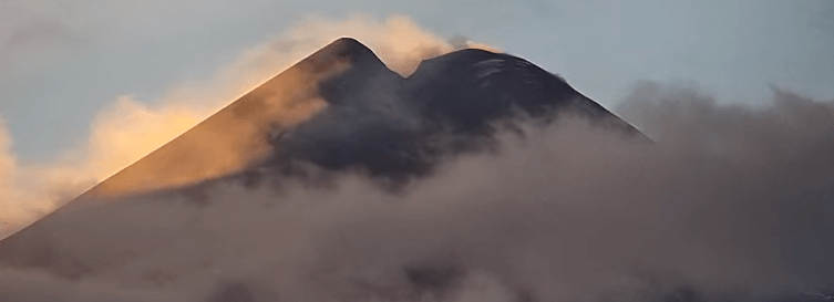 Mt Etna Eruption Today: The Essential Guide To An Explosive Event