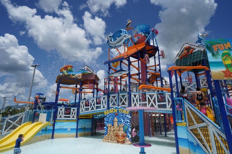 New General Manager Named For Six Flags Hurricane Harbor Splashtown