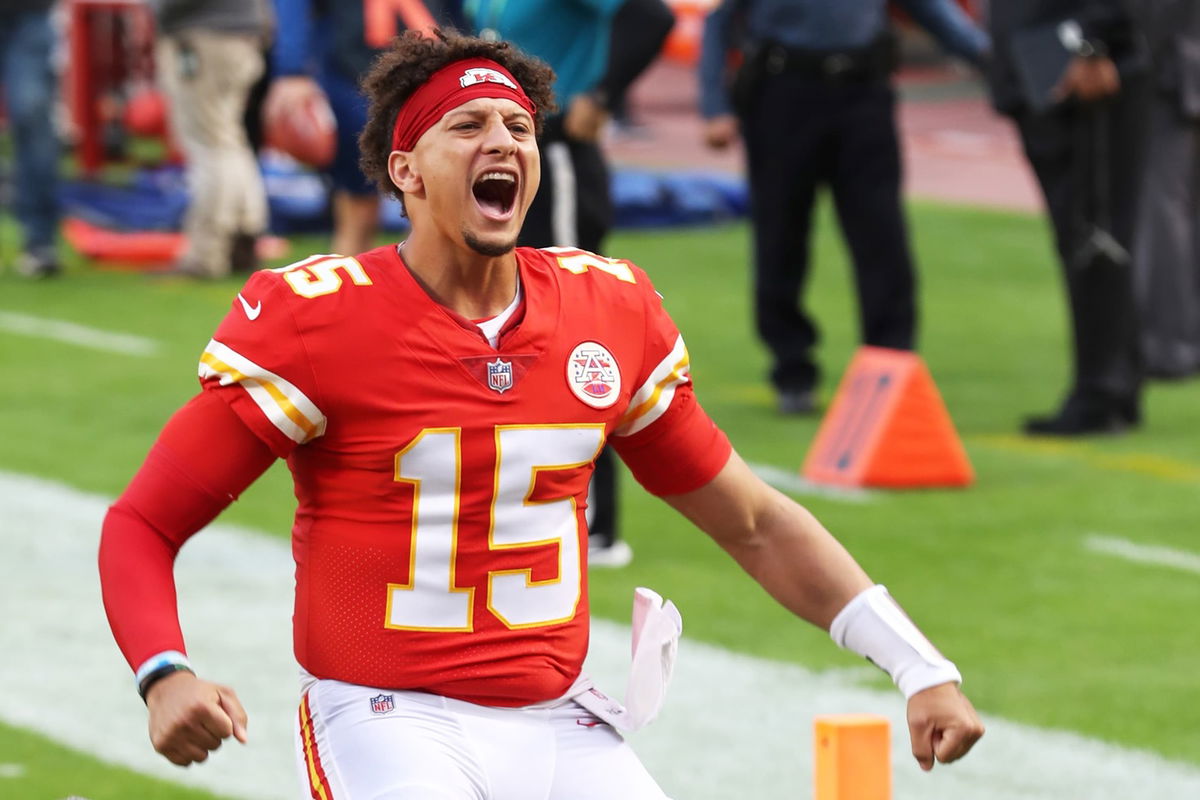 Nfl Superstar Patrick Mahomes Celebrates Fortnite Ace Ninja As His