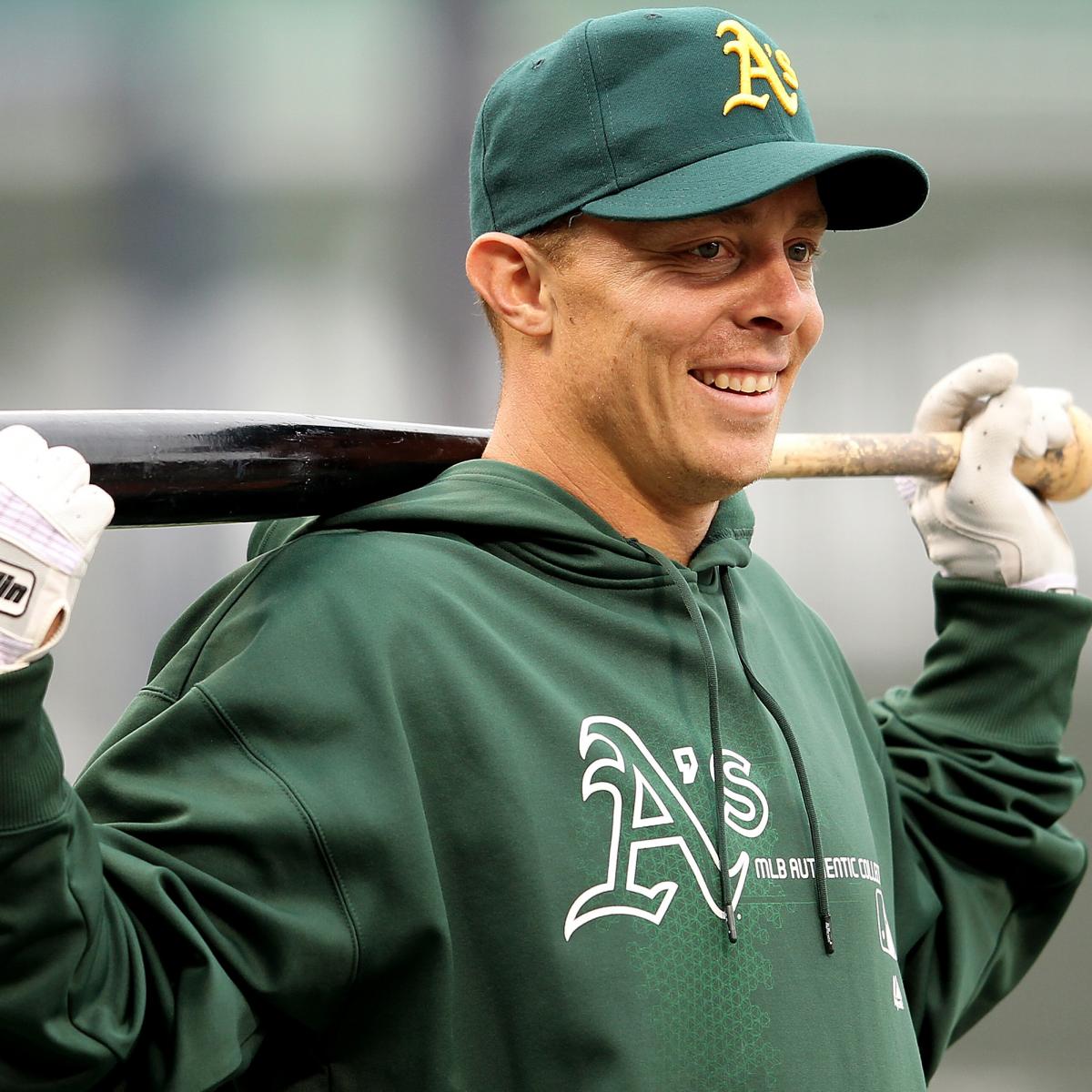 Oakland Athletics Brandon Inge 7 Celebrates With Kurt Suzuki After