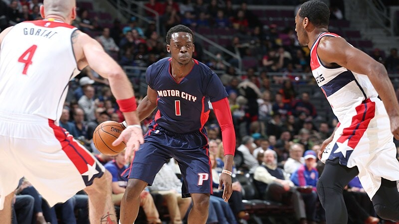 Pistons Rout Suns In Reggie Jackson S Return