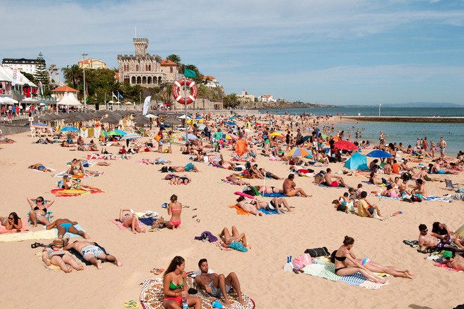 Praia Do Tamariz Editorial Image Image Of Surfing Lisbon 182047305