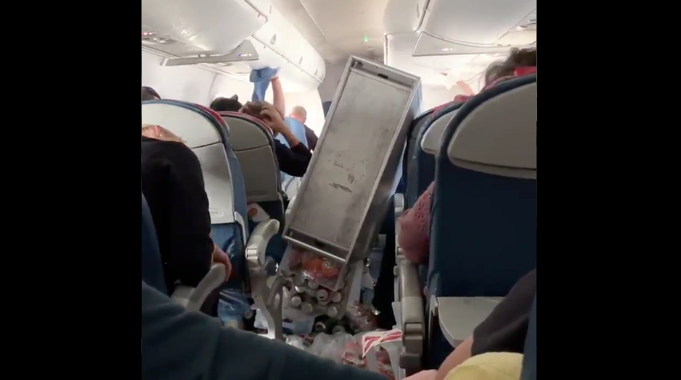 Severe Turbulence Injures Seven On United Flight Forcing It To Make