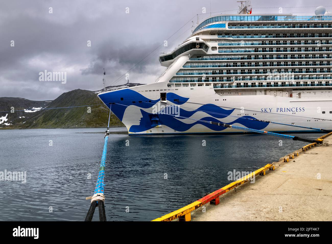 Sky Princess Cruise Ship Honningsvag Port Norway Stock Photo Alamy