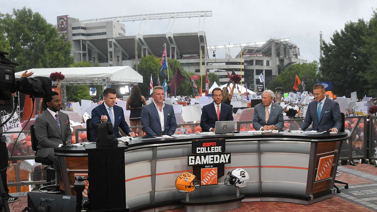 Tennessee Vs Oklahoma Site Of College Gameday