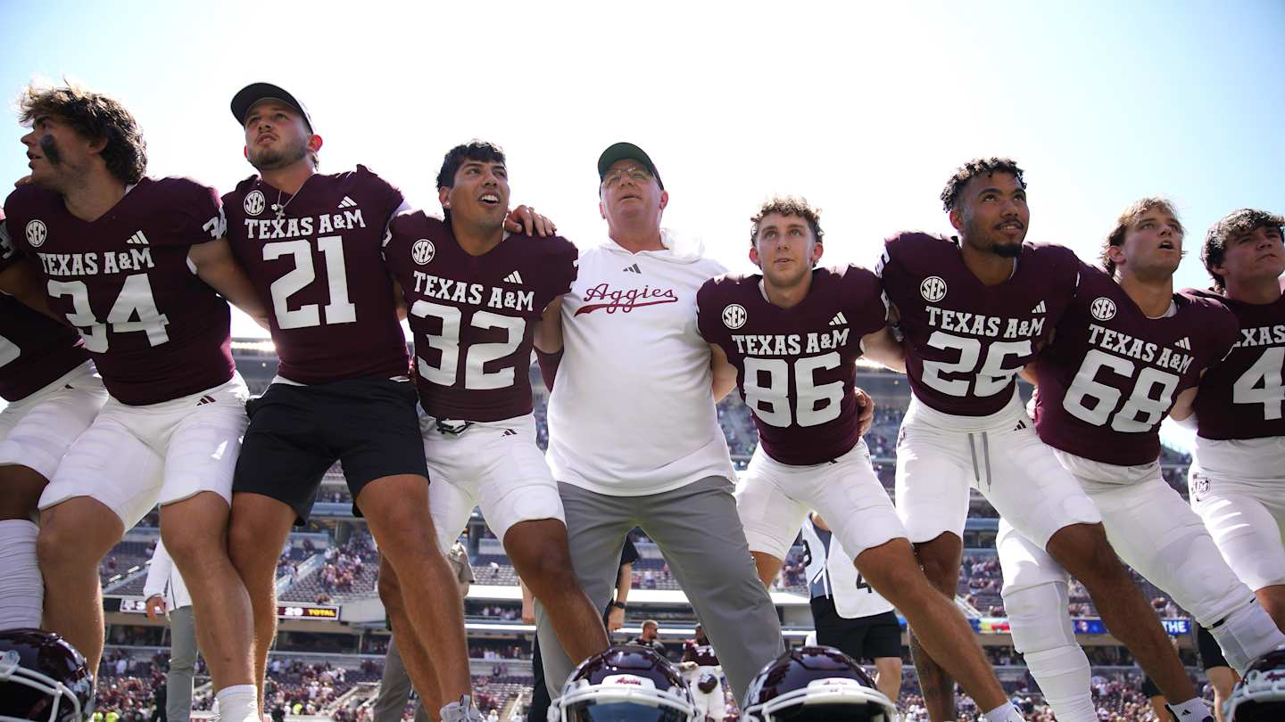 Texas A M Aggies Unveil New Blackout Uniforms Vs Lsu Tigers