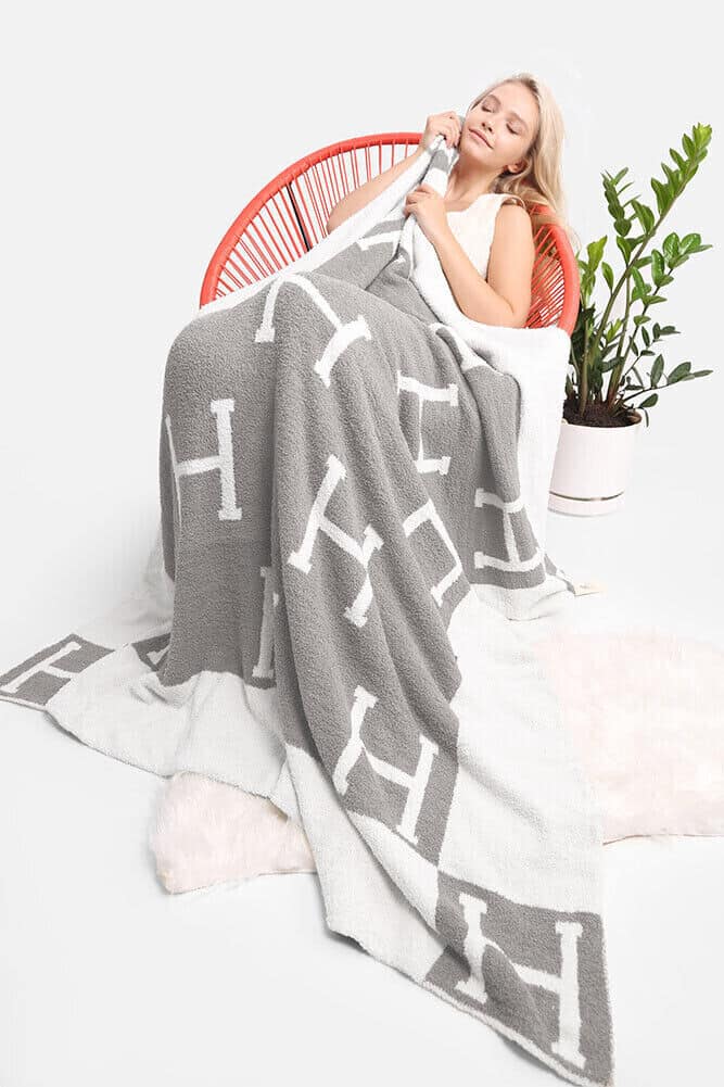 The Coziest Hermes Blanket Dupes Get The Iconic Look