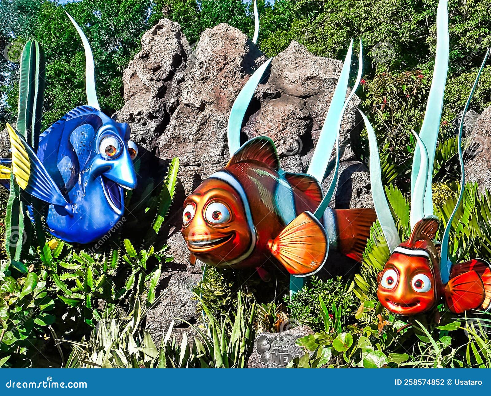 The Seas With Nemo Friends Epcot Walt Disney World Youtube