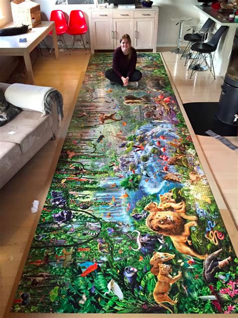 This Girl Just Finished The World S Largest Jigsaw Puzzle With 33 600