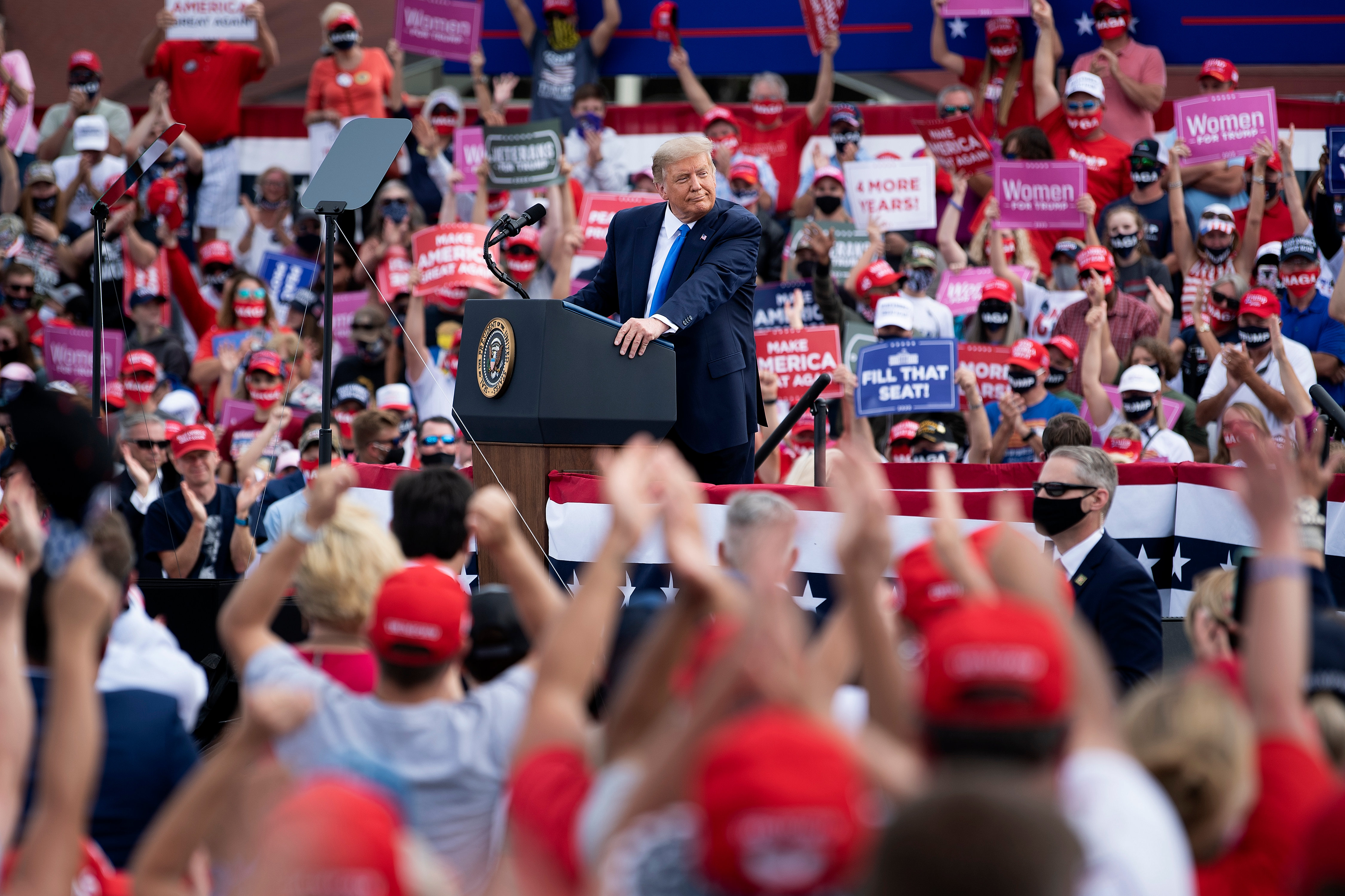 Trump S North Carolina Rally Attendance Greenville Crowd Size Photos