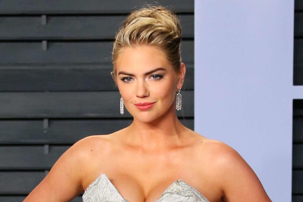 Watch Model Kate Upton Push Husband Justin Verlander Up A Hill