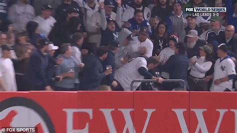 Yankees Fan Reveals Why He Turned Down 100 000 Payday After Catching