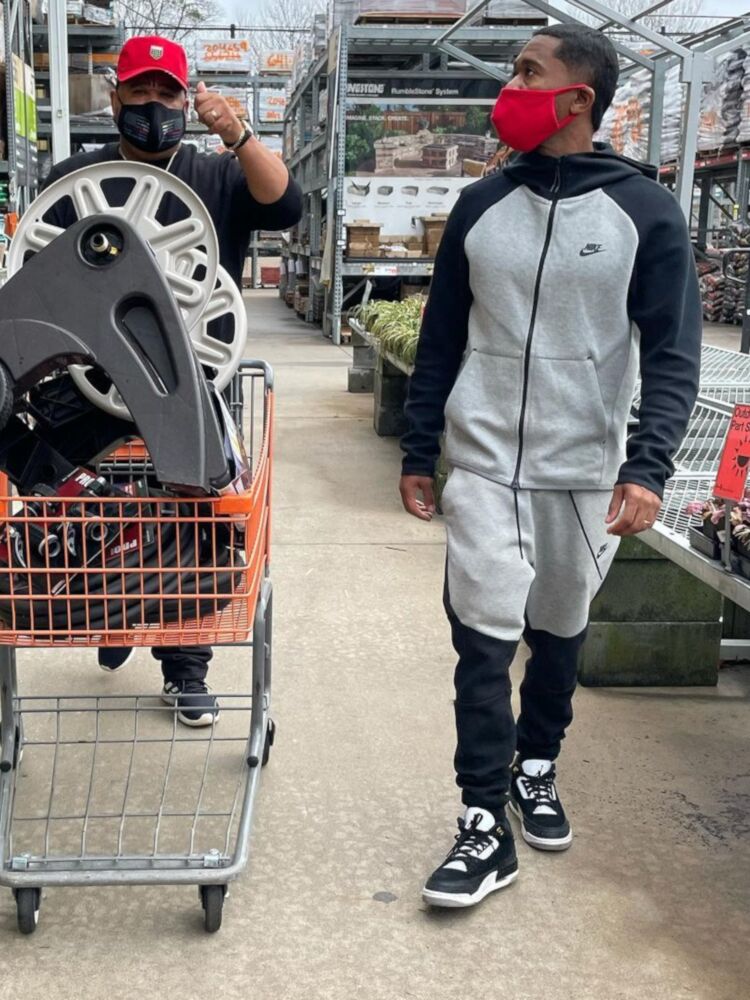 Zaytoven Wearing A Nike Tech Hoodie And Joggers With Jordan 3S Inc